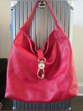 Dooney & Bourke Bright Red Pebbled Leather
Hobo with Gold
Hardware